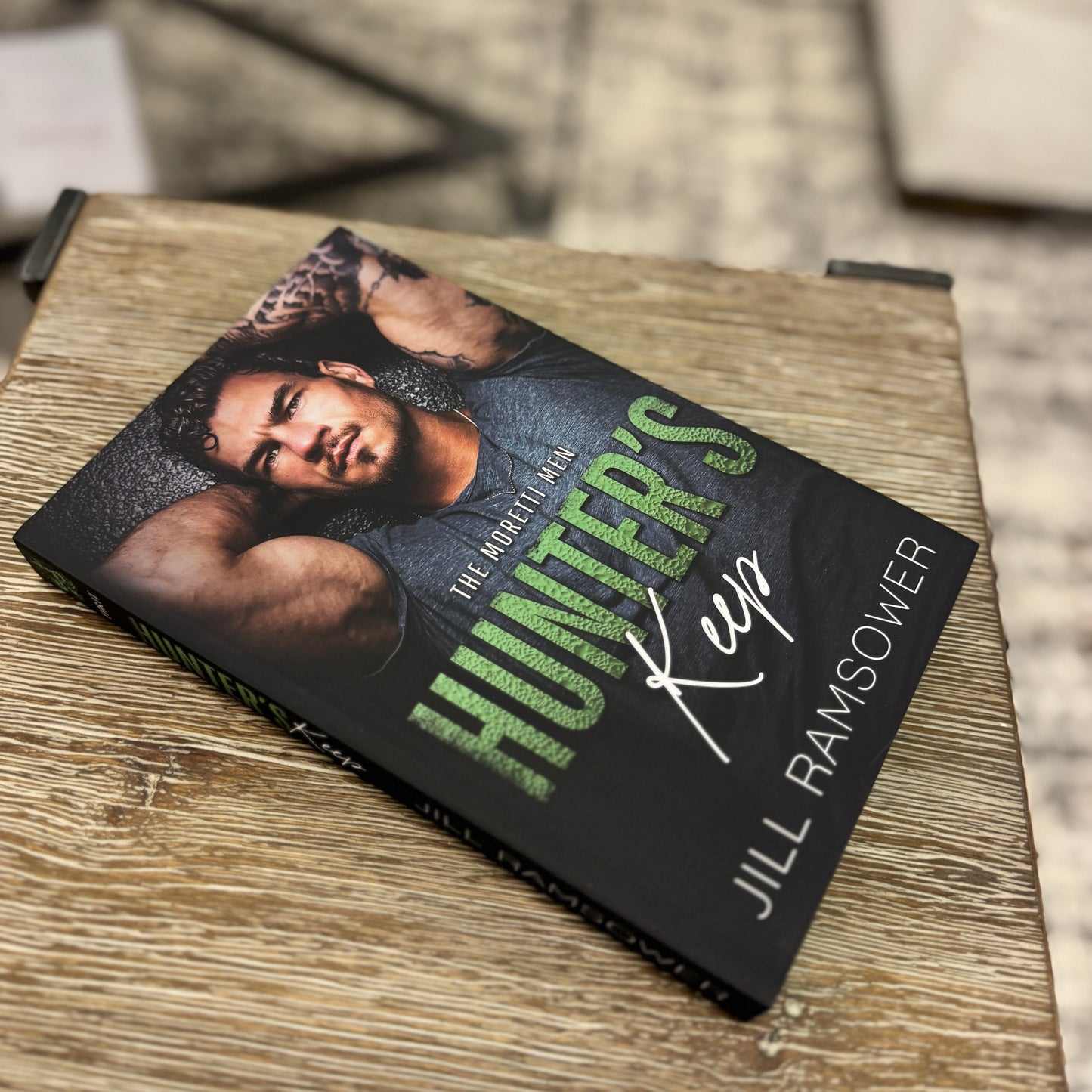 Hunter's Keep - Paperback(Model Cover-Sprayed Edges)