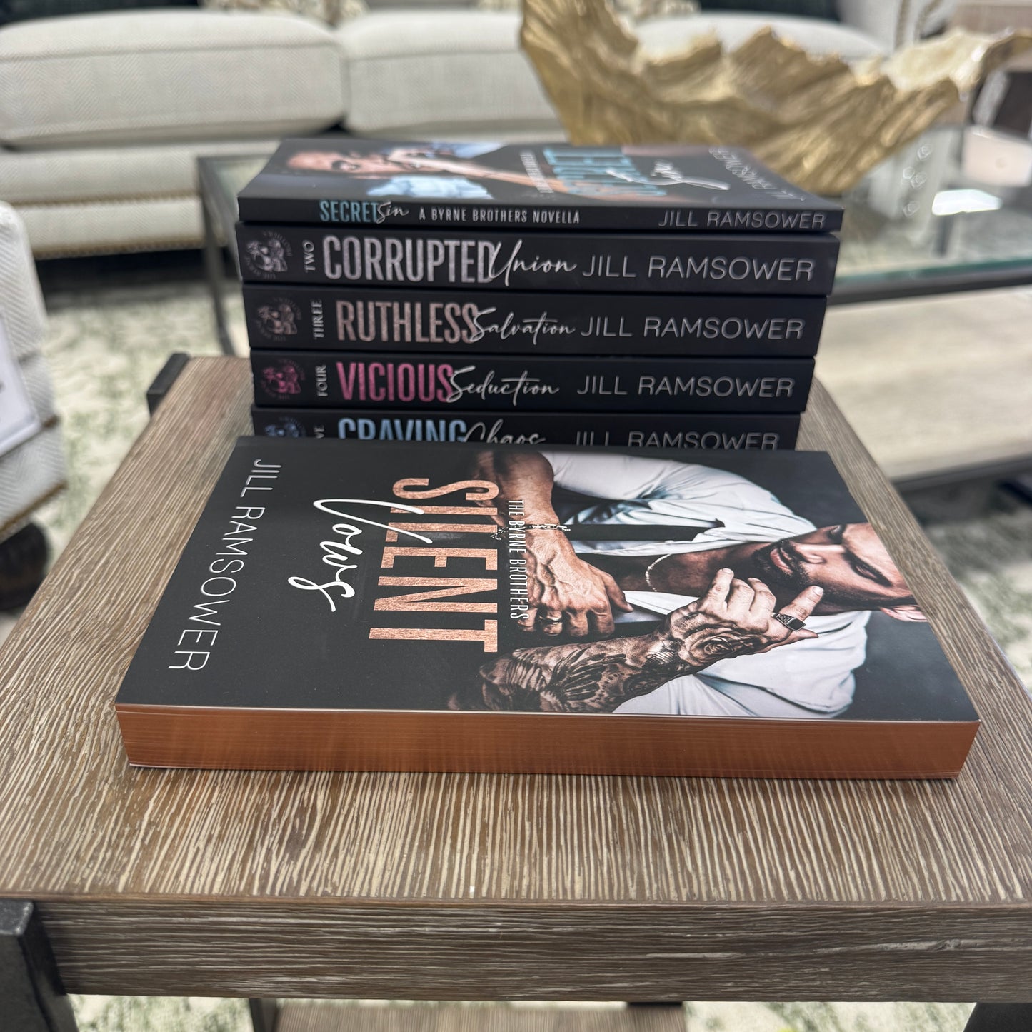 Byrne Brothers Paperback Set with Sprayed Edges(Model Covers)(5 Books + Novella)