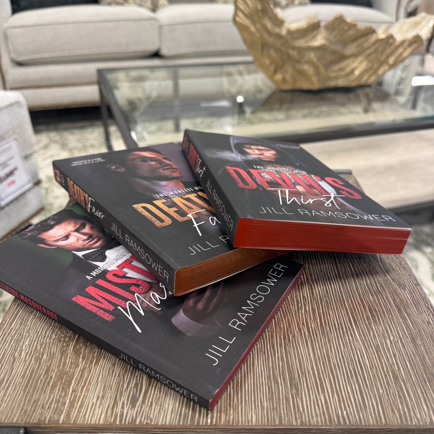 Moretti Men Paperback Set Sprayed Edges(Model Covers)(2 Books+Novella)